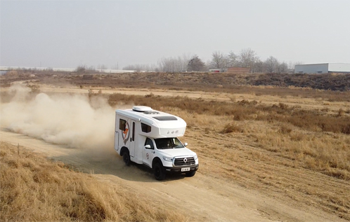 自由炮自動(dòng)檔、四驅(qū)房車，值得選擇